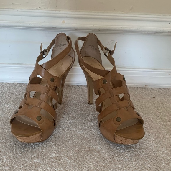 Marc Fisher Creeks 2 Platform Sandals Size 7.5 M - Picture 2 of 10